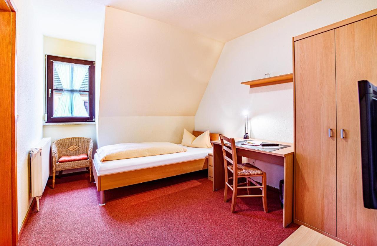 Hotel-Pension Zum Markt Torgau Kültér fotó